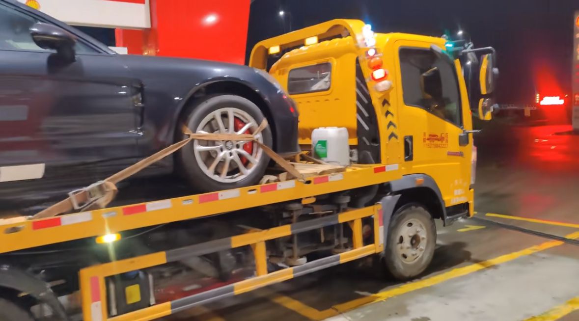 无锡行车途中遇到突发状况该如何呼叫道路救援？